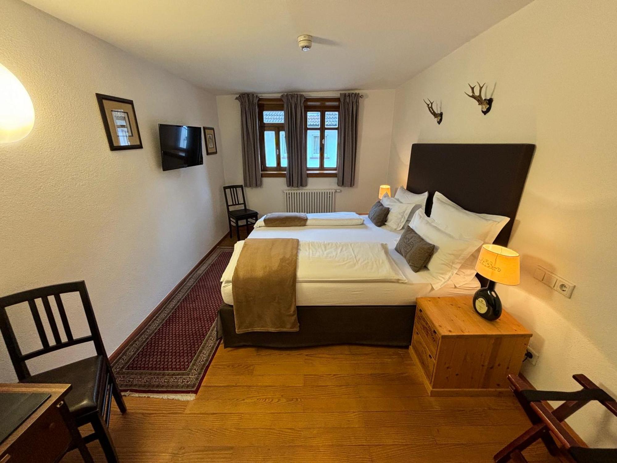 Landgasthof Zum Hasen Kleinwallstadt ภายนอก รูปภาพ